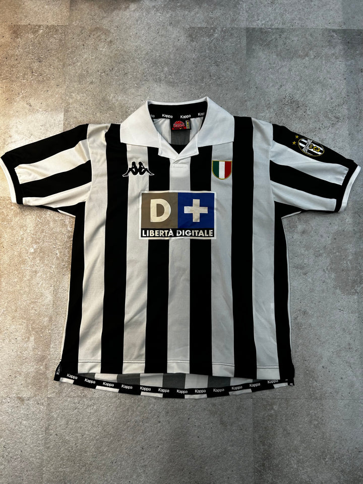 98-99 Juventus home shirt